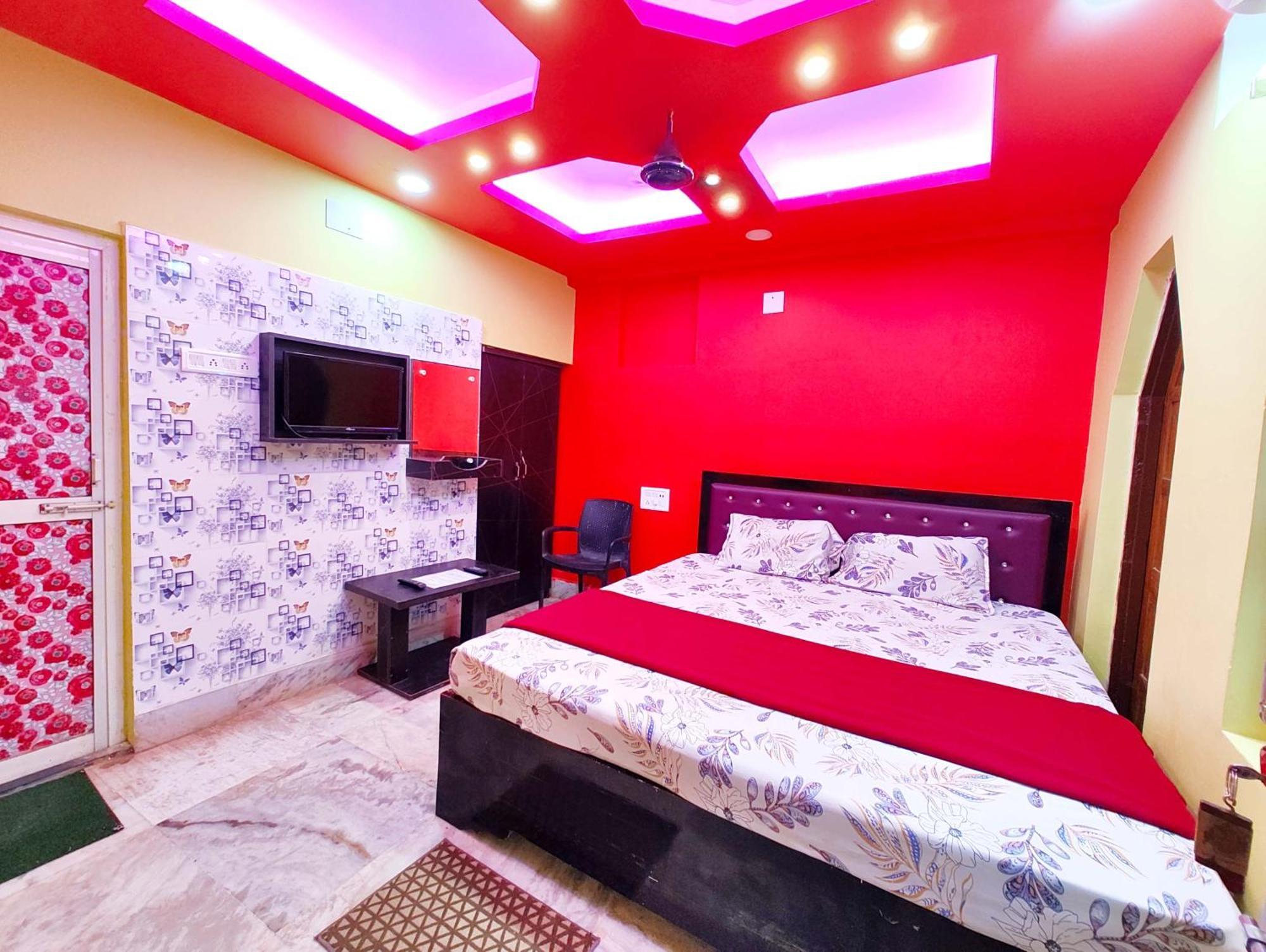Goroomgo Ashok Royal গোরুমগো অশোক রয়েল পুরী- Near-sea Beach-and-temple, Fully-air-conditioned-hotel With-wifi-parking-facility-card Payment Acceptable - Book Now Puri
