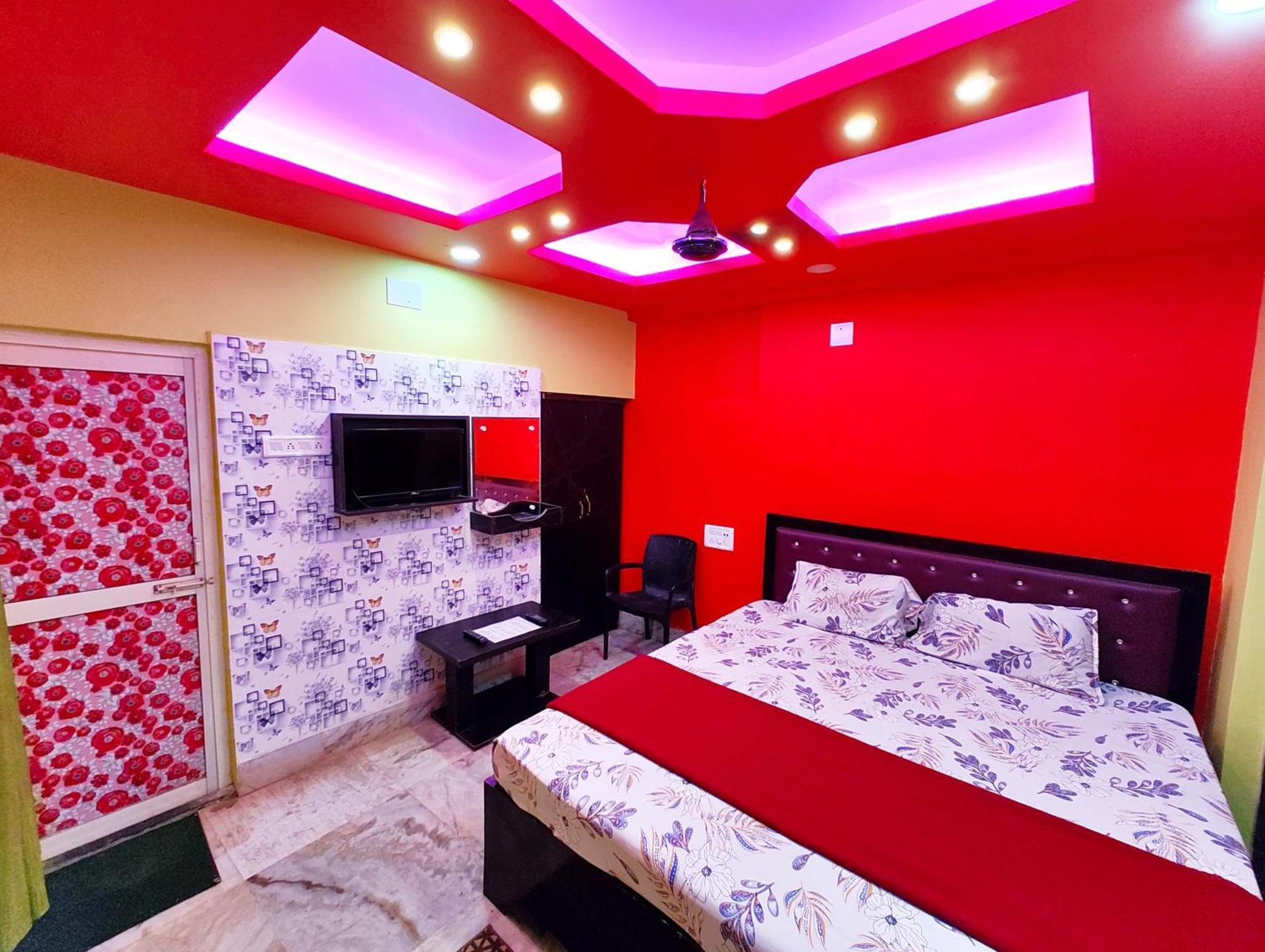 Hotel Goroomgo Ashok Royal গোরুমগো অশোক রয়েল পুরী- Near-sea Beach-and-temple, Fully-air-conditioned-hotel With-wifi-parking-facility-card Payment Acceptable - Book Now