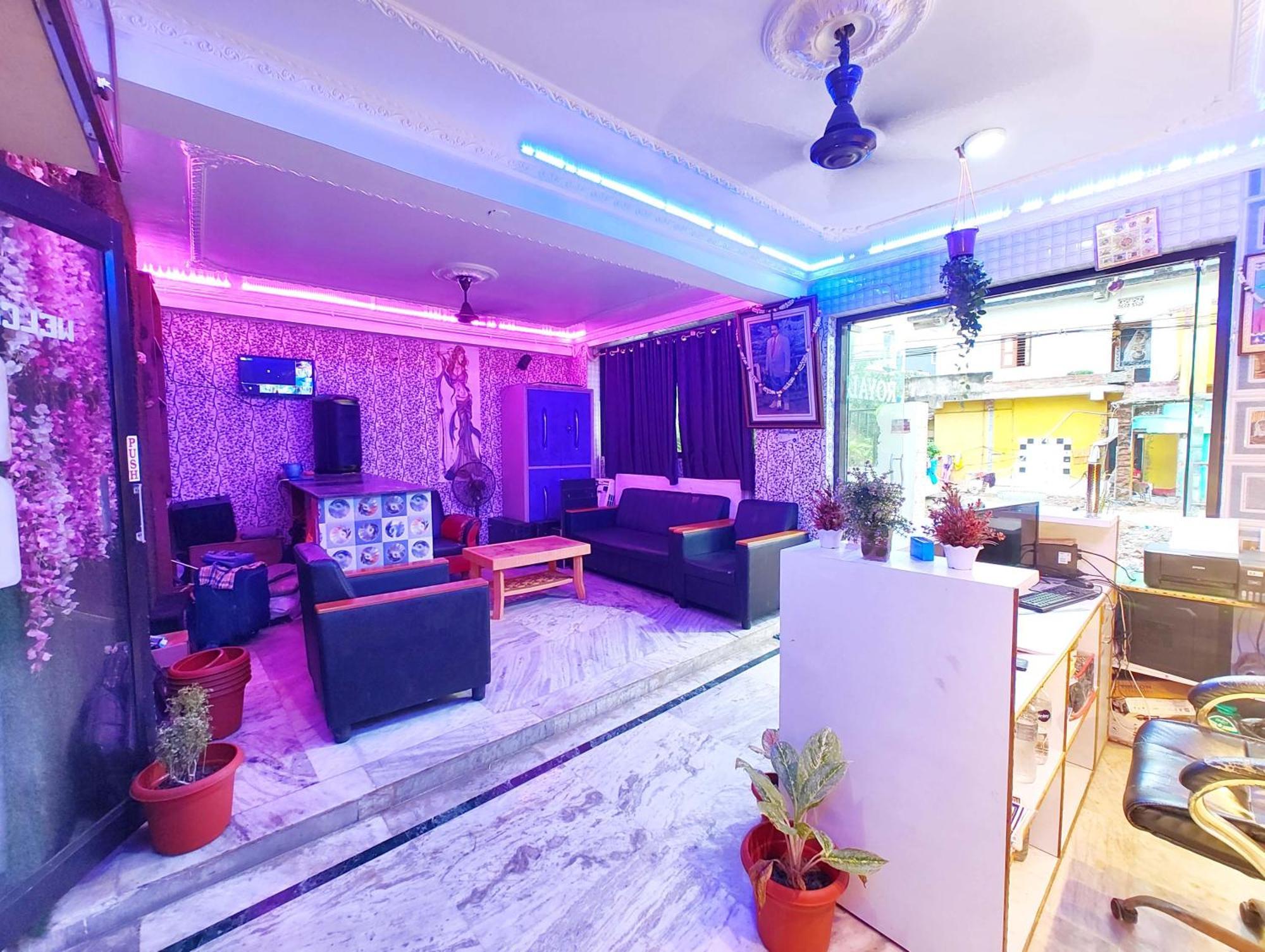 Goroomgo Ashok Royal গোরুমগো অশোক রয়েল পুরী- Near-sea Beach-and-temple, Fully-air-conditioned-hotel With-wifi-parking-facility-card Payment Acceptable - Book Now 3* Puri